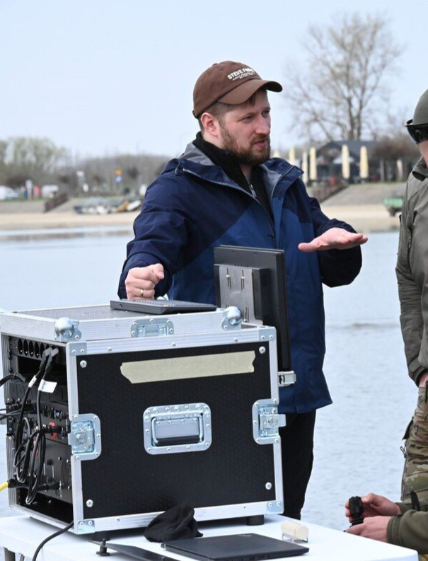 Nowoczesna technologia pod taflą wody. Podkarpaccy kontrterroryści z nowym sprzętem [ZDJĘCIA]