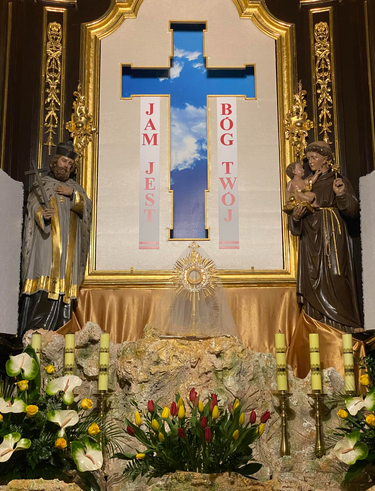 Nadzieja, która nie gaśnie. Co Wielkanoc mówi nam dzisiaj? [VIDEO]