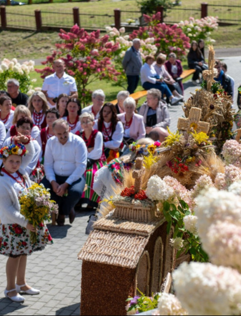 Dożynki Parafialne w Hłomczy. Dziękczynienie za plony i wspólne świętowanie (VIDEO, ZDJĘCIA)
