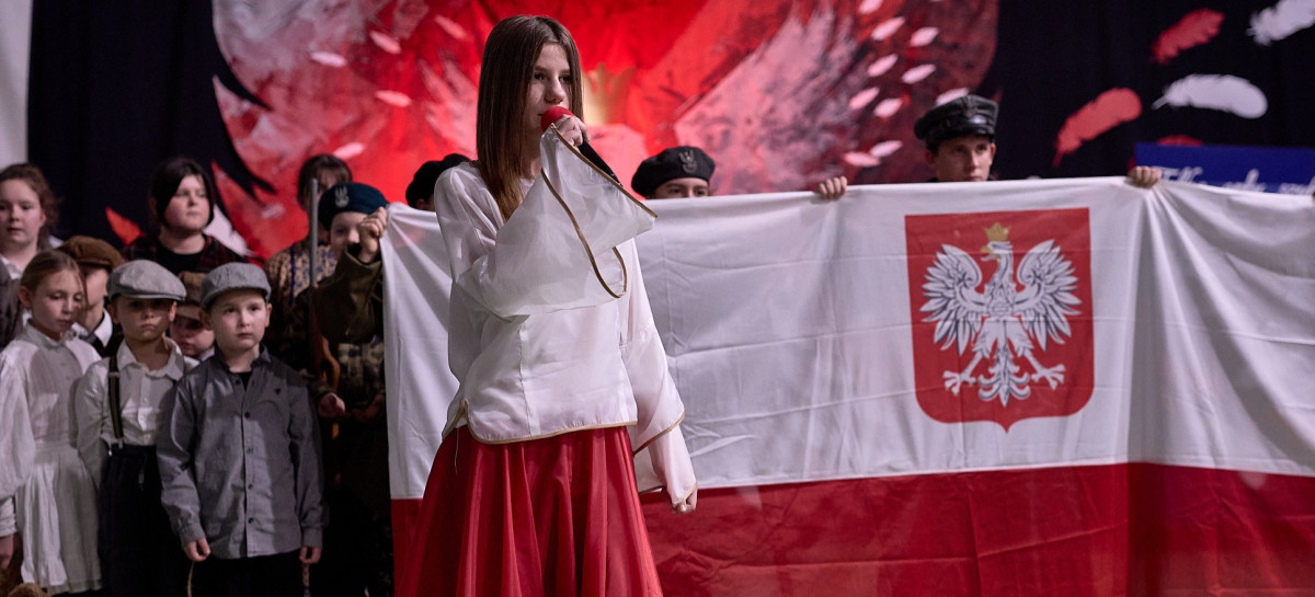 „Tylko orły szybują nad granie” – historyczne spotkanie w SP 6 w Sanoku [ZDJĘCIA]