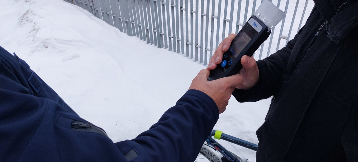 Ponad 3 promile na rowerze i surowa kara. 39-latek z Brzeźnicy ukarany mandatem w wysokości 2500 zł