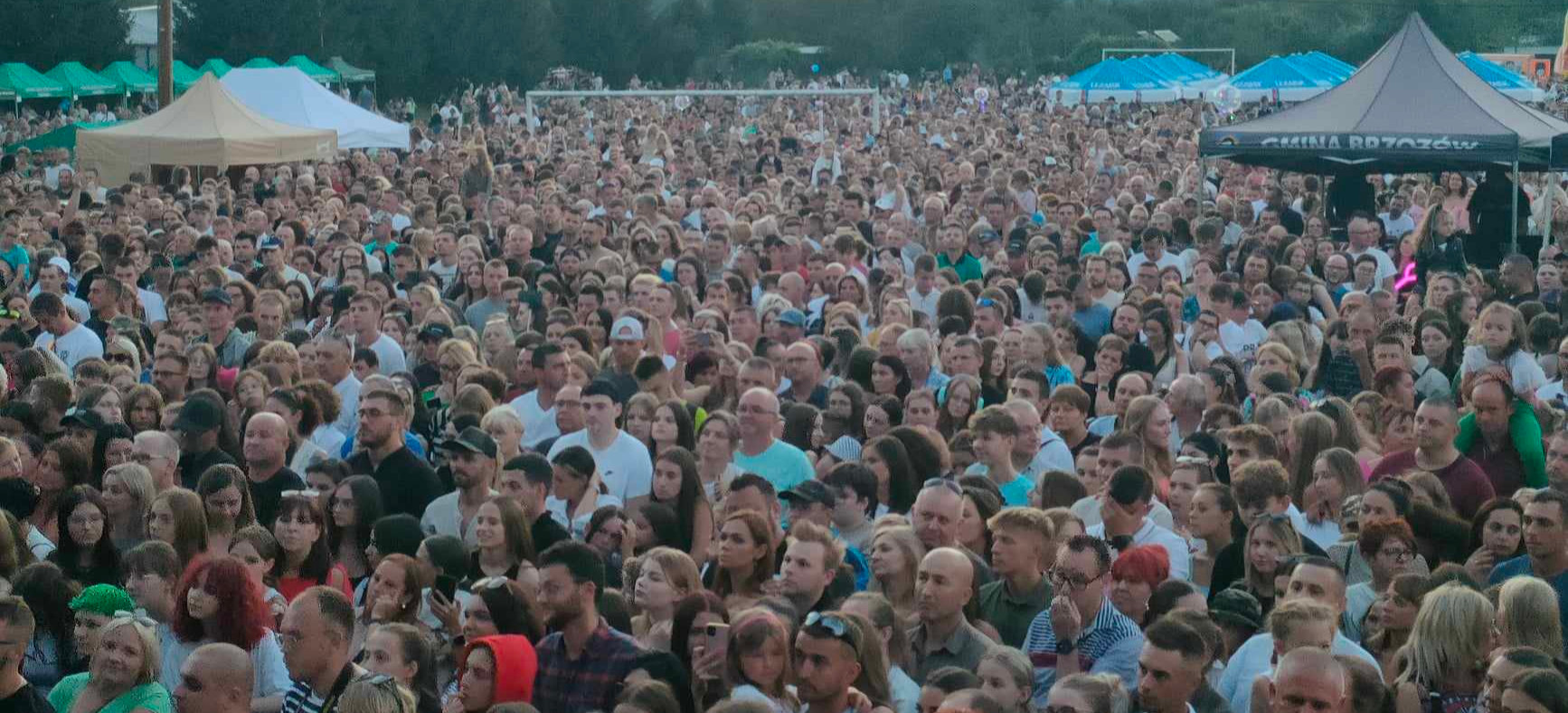 Sylwia Grzeszczak rozgrzała publiczność. Tłumy podczas Dni Brzozowa (ZDJĘCIA, VIDEO)