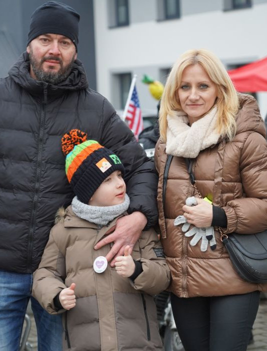 Baligród zagrał z sercem. Jarmark Bożonarodzeniowy dla Maksia przeszedł do historii [VIDEO, ZDJĘCIA]