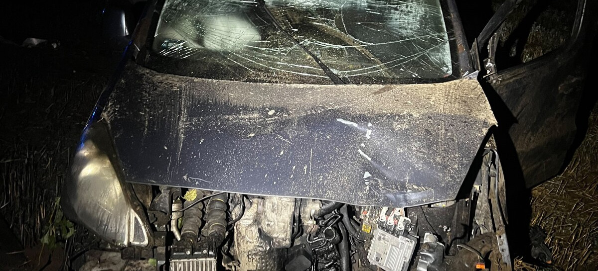 Pożyczył auto bez pytania, właścicielowi „oddał” wrak [ZDJĘCIA]