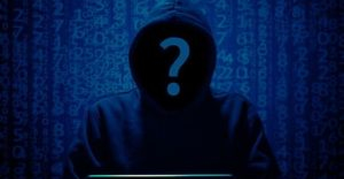 POLICJA OSTRZEGA: Uważajmy na internetowych oszustów