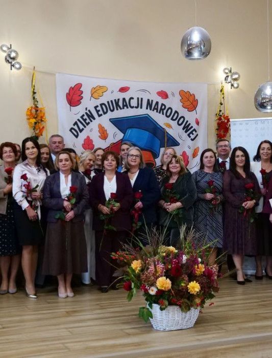 Gminny Dzień Edukacji Narodowej w Falejówce (ZDJĘCIA)