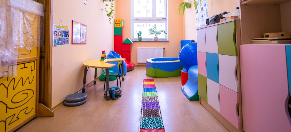 GMINA BRZOZÓW: Szkoły coraz piękniejsze