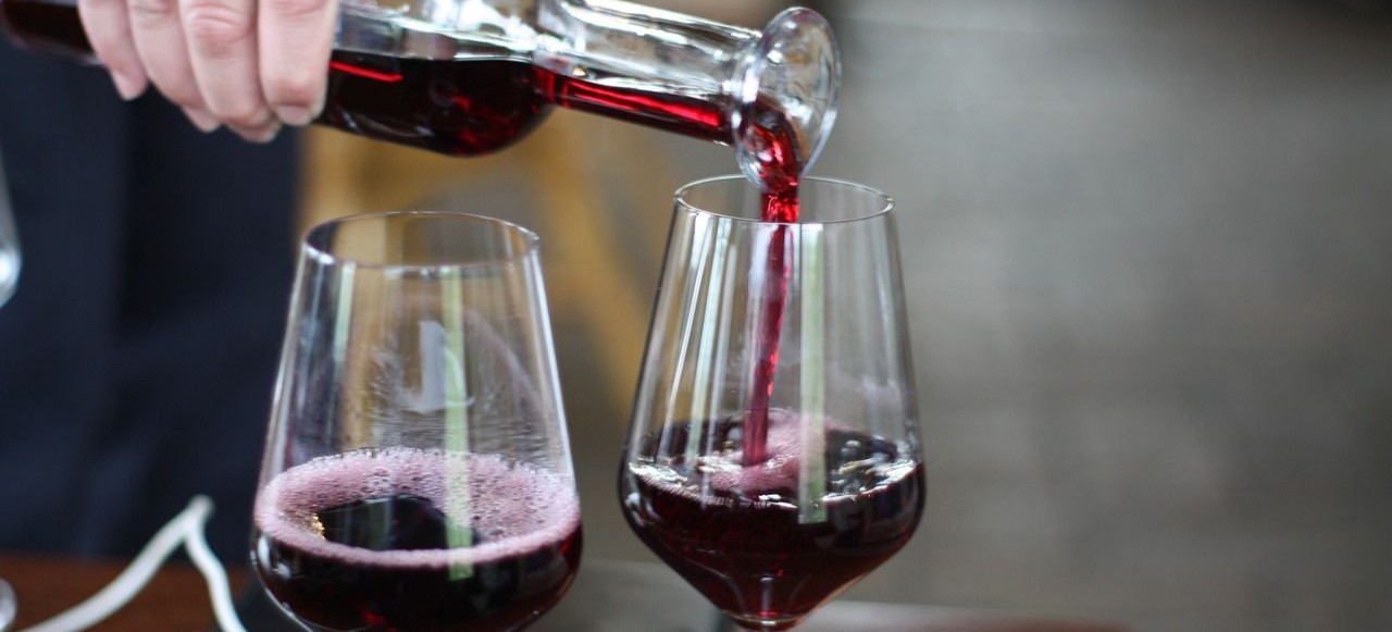 NOZDRZEC:  Okradł kolegę, z którym pił alkohol