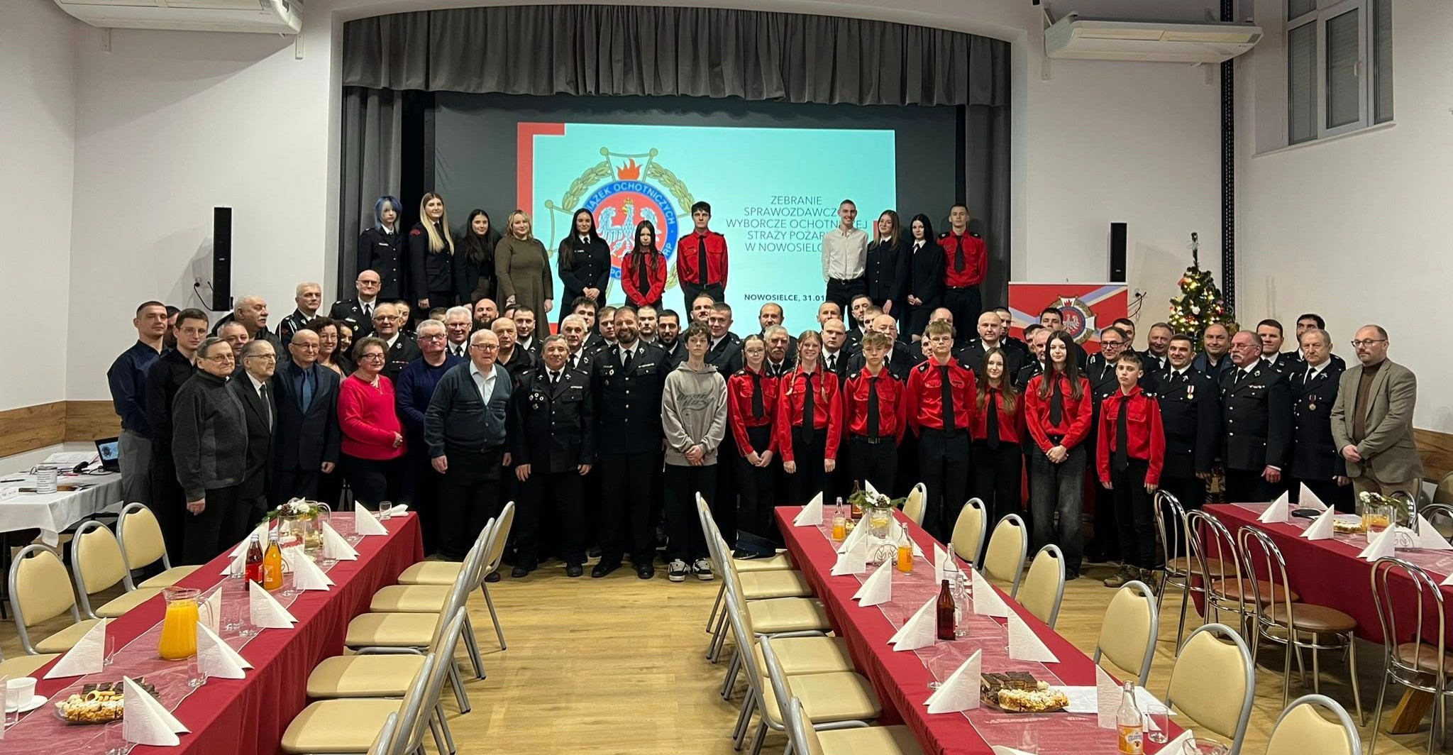 Nowe władze OSP Nowosielce wybrane. Podsumowanie roku i podziękowania dla zasłużonych druhów [ZDJĘCIA]