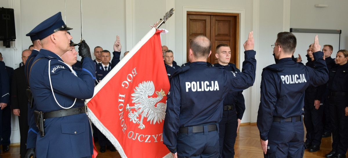 Nowi funkcjonariusze w szeregach podkarpackiej Policji (FOTO)