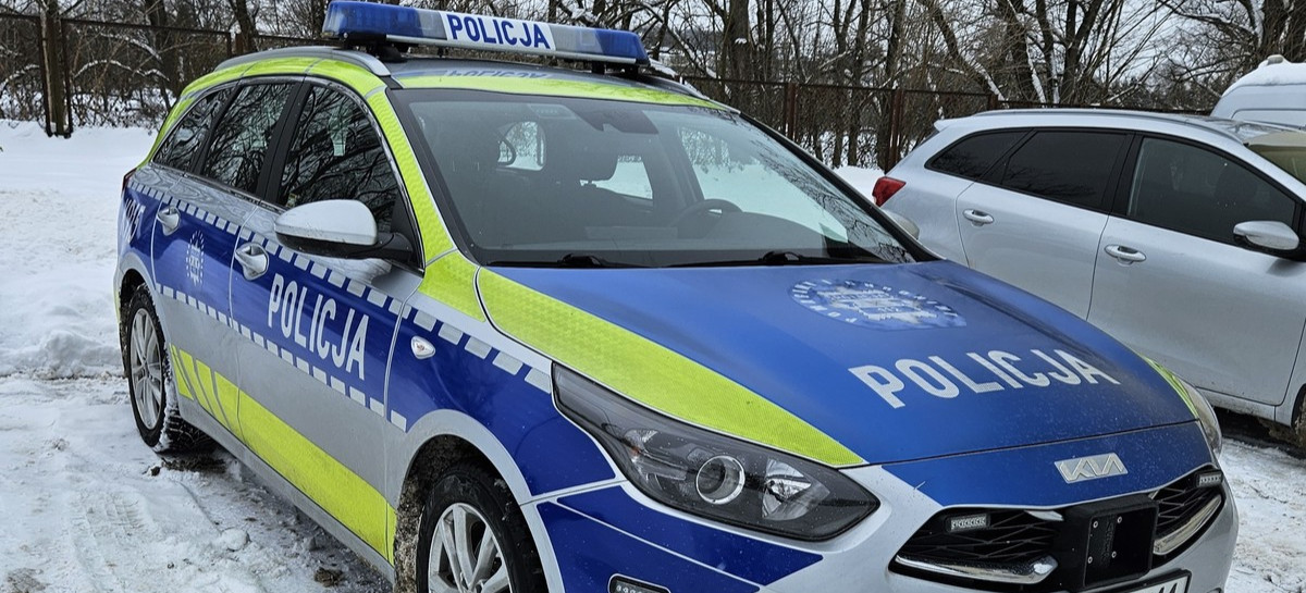 SANOK: Leżała na chodniku, kontakt z nią był utrudniony. Okazało się, że była poszukiwana!