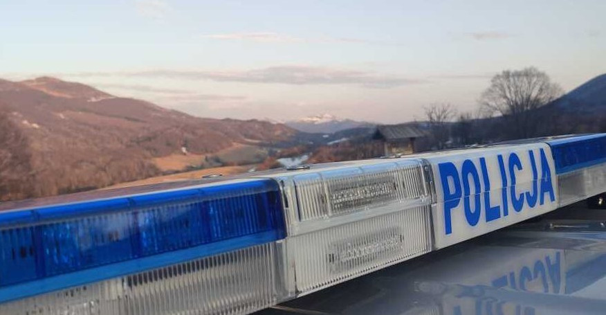 Policyjna akcja zakończona sukcesem. 26-latek odnaleziony na przystanku
