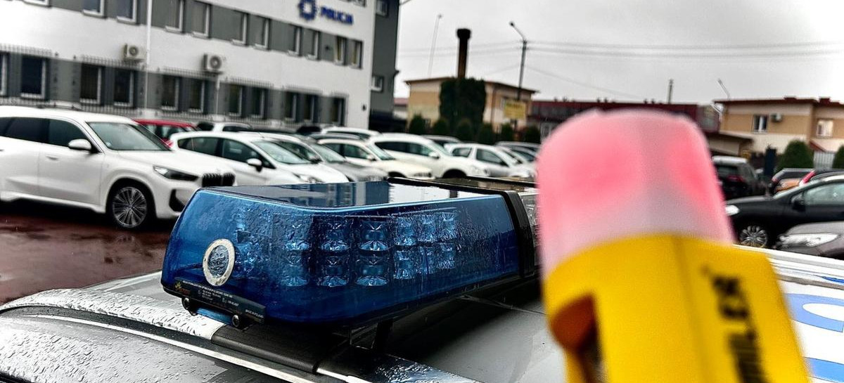 Policjant po służbie zatrzymał pijanego kierowcę. Miał ponad 2 promile i jechał „wężykiem”