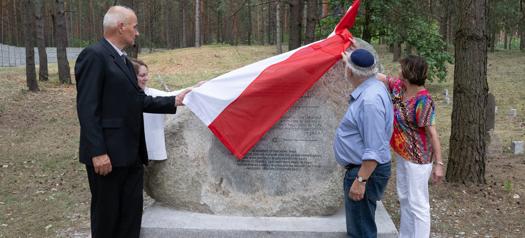 PODKARPACIE. Odsłonięto pomnik ofiar Holokaustu (ZDJĘCIA)