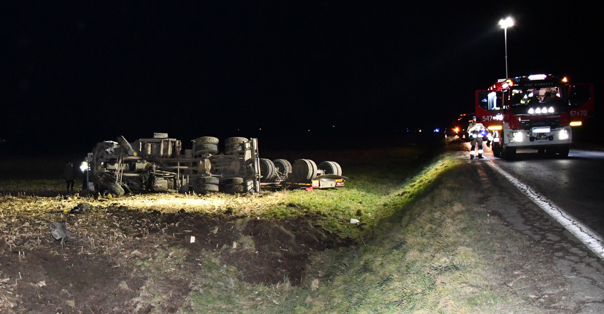 Tragiczny wypadek w Zarszynie. Nie żyje 42-letni kierowca ciężarówki