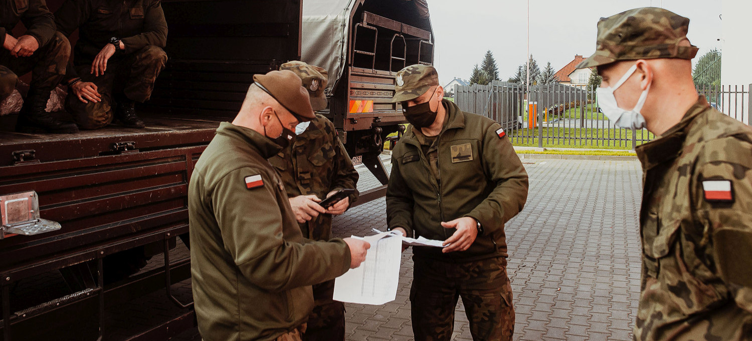Żołnierze WOT dostarczą 2 miliony maseczek do szpitali na Podkarpaciu