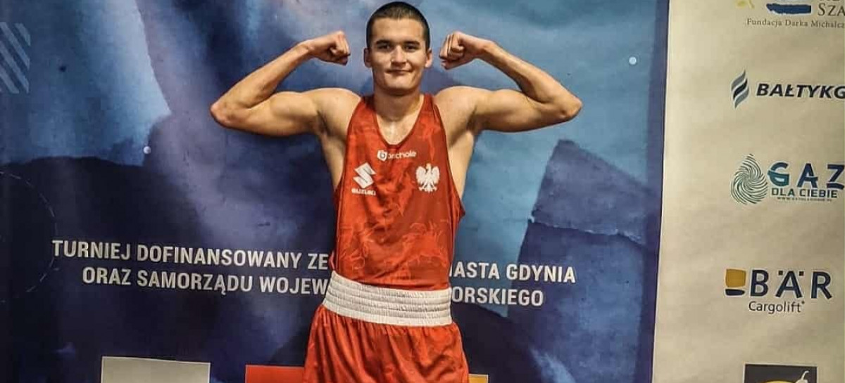 BOKS: Aleksander Sikora zwycięża XIII Memoriał im. Brunona Bendiga w Gdyni!