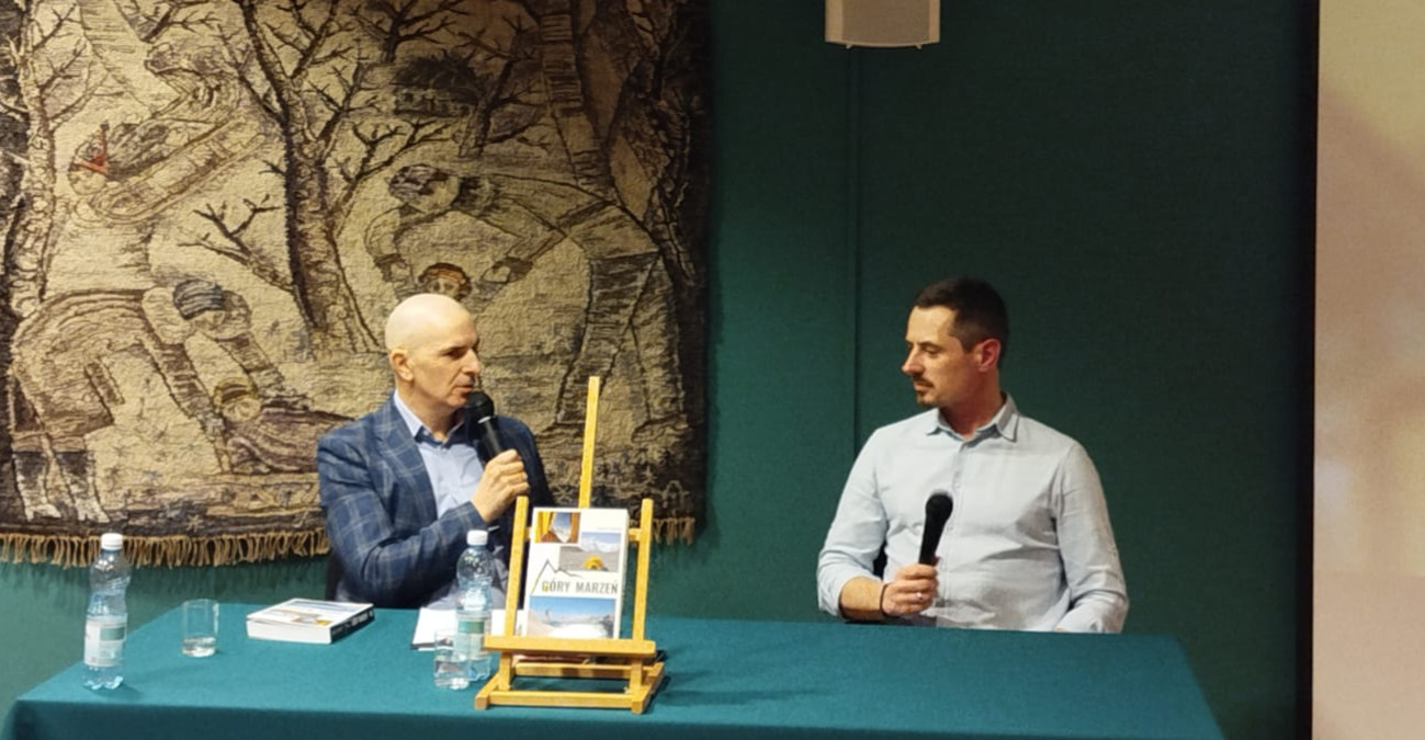 SANOK: Góry, marzenia i droga do ich realizacji. Spotkanie z Łukaszem Łagożnym [ZDJĘCIA]