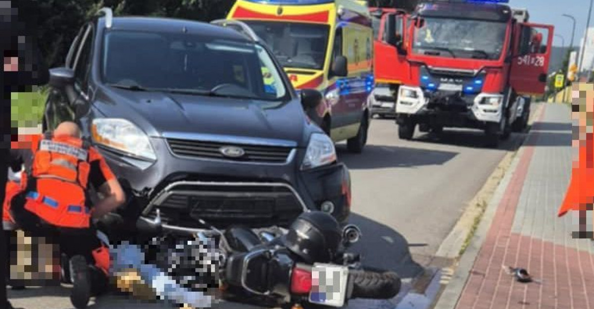 SANOK: Wymuszenie pierwszeństwa zakończone zderzeniem z motocyklem (ZDJĘCIA)