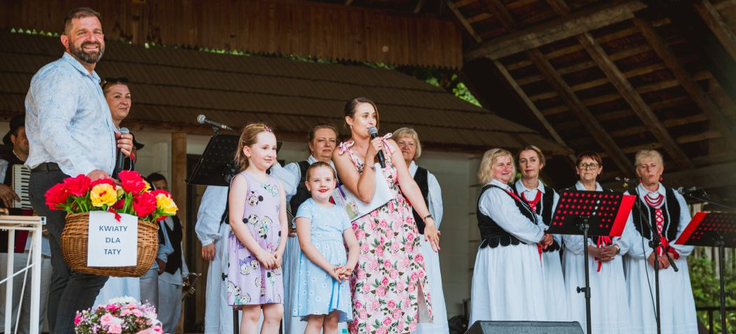 „Łączy nas dobro”. Charytatywny piknik rodzinny w sanockim skansenie [ZDJĘCIA]