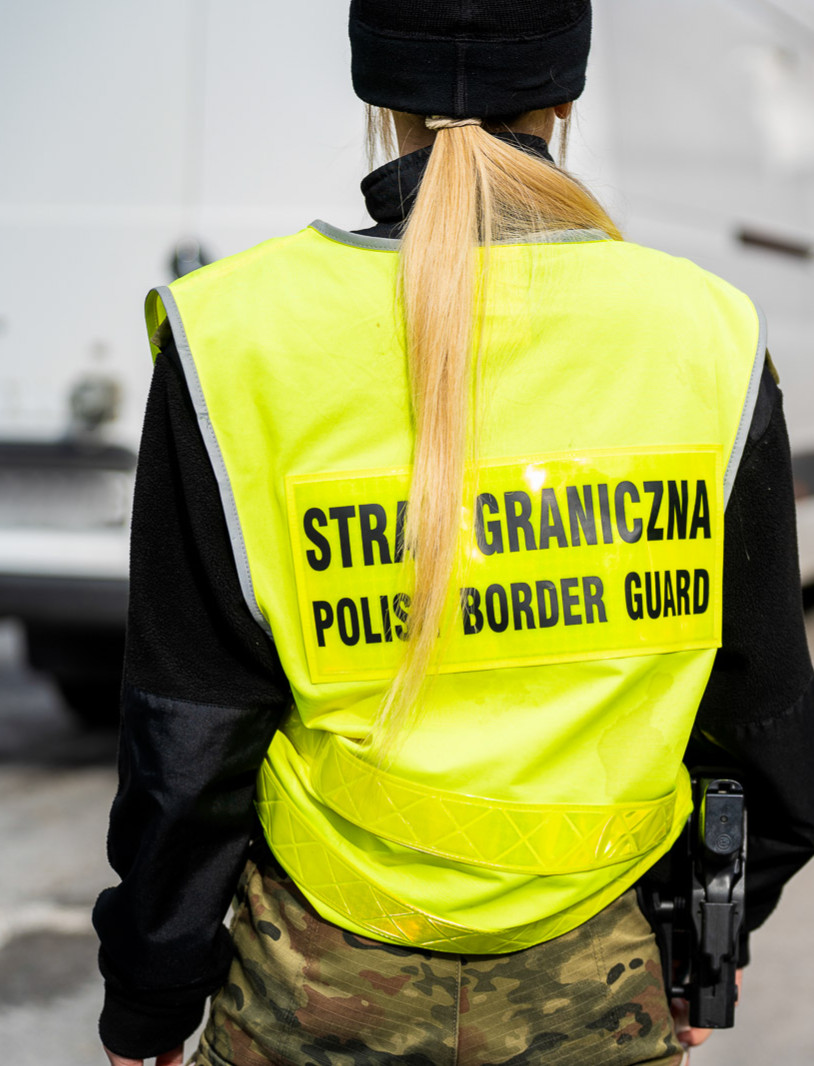 Ukraińscy kurierzy zatrzymani w Sanoku. W autokarze nielegalnie przewozili dwunastu Rosjan