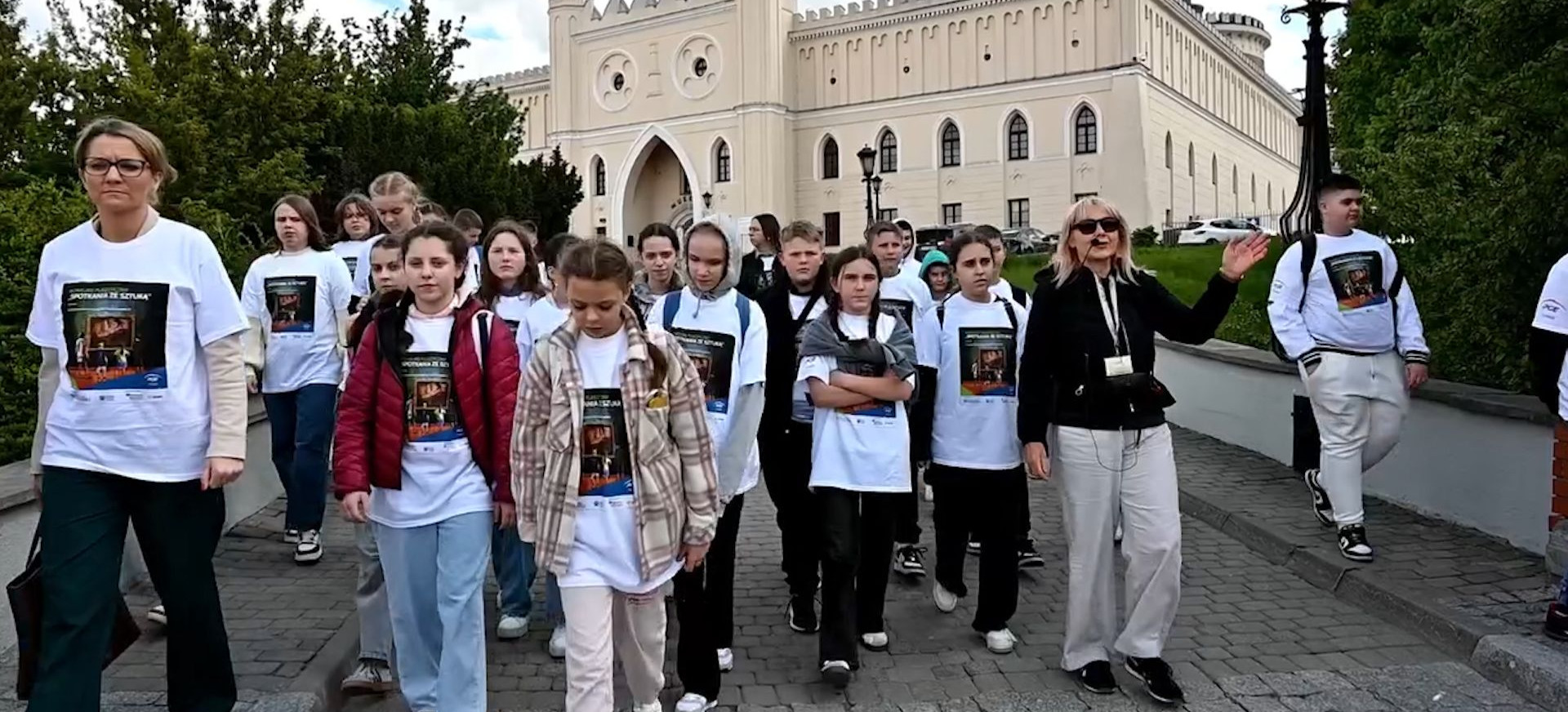 Uczennica z Izdebek z I miejscem w ogólnopolskim konkursie! Teraz liczy się Wasze wsparcie (VIDEO)