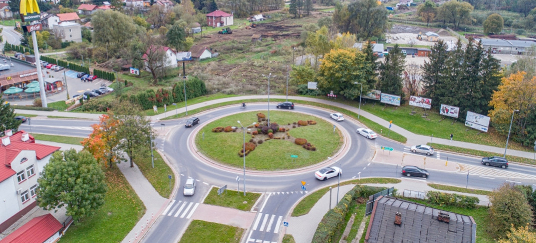 SANOK: Wycinka drzew przy budowie łącznika (FOTO)