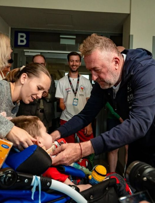 Wielka Wyprawa Maluchów na Podkarpaciu. Odwiedzili małego Fabianka, dziś zawitają do Cisnej! [ZDJĘCIA]