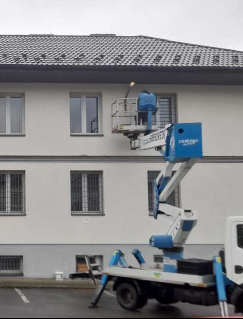 Nowy radiowóz i modernizacja Komendy Powiatowej Policji w Ustrzykach Dolnych [ZDJĘCIA]
