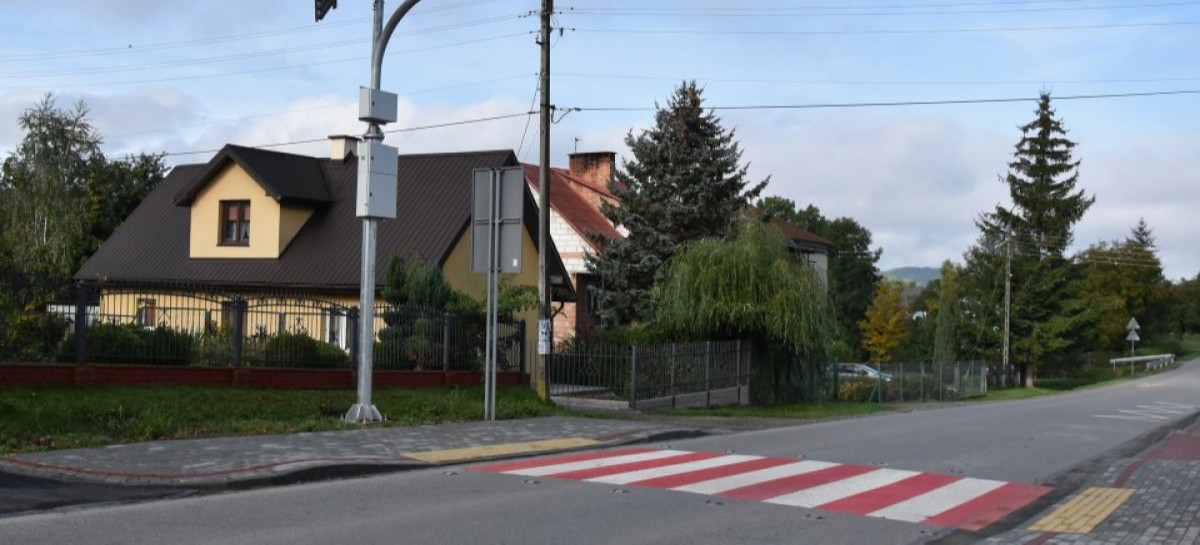 Przebudowa drogi w Niebieszczanach. Powstało kolejne przejście dla pieszych (FOTO)