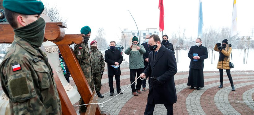 Marszałek Ortyl wziął udział w Marszu dla Życia i Rodziny (ZDJĘCIA)
