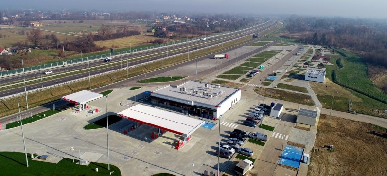 Otwarto pierwszą stację paliw na podkarpackim odcinku A4