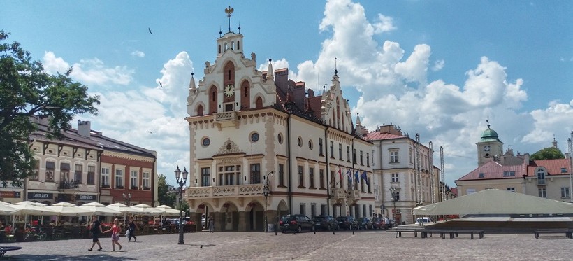 Rzeszów i dwa inne miasta z regionu zwiększą swój obszar w nowym roku