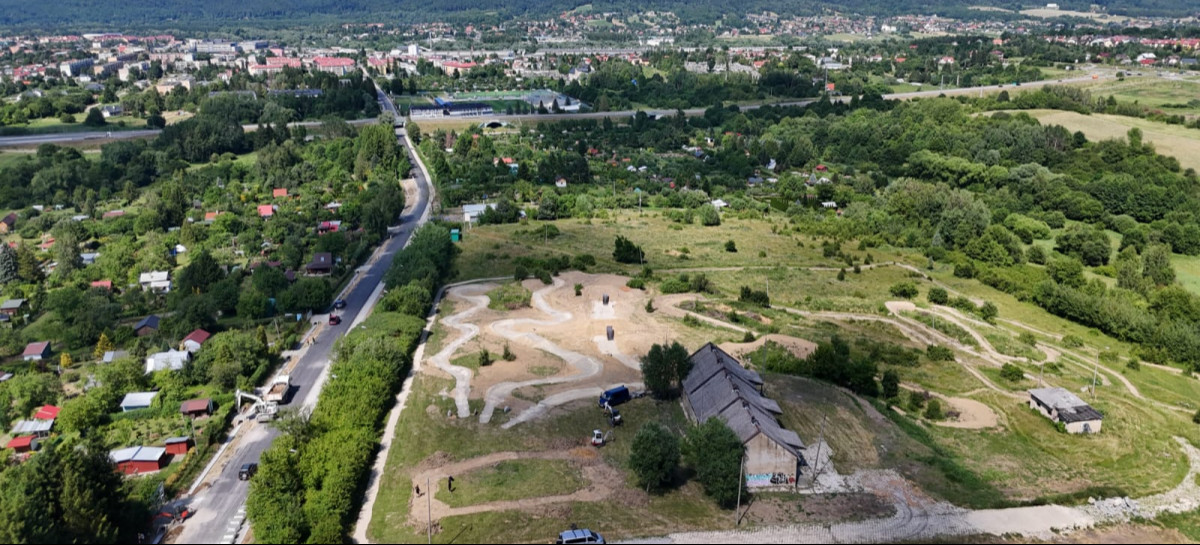Zakończenie wakacji na sanockim Bike Parku „Prochownia”. Młodzi rowerzyści zapraszają!