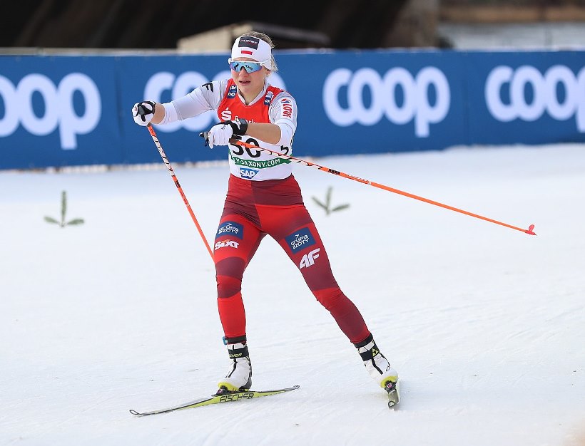 1280px-2019-01-12_Womens_Qualification_at_the_at_FIS_Cross-Country_World_Cup_Dresden_by_Sandro_Halank–642